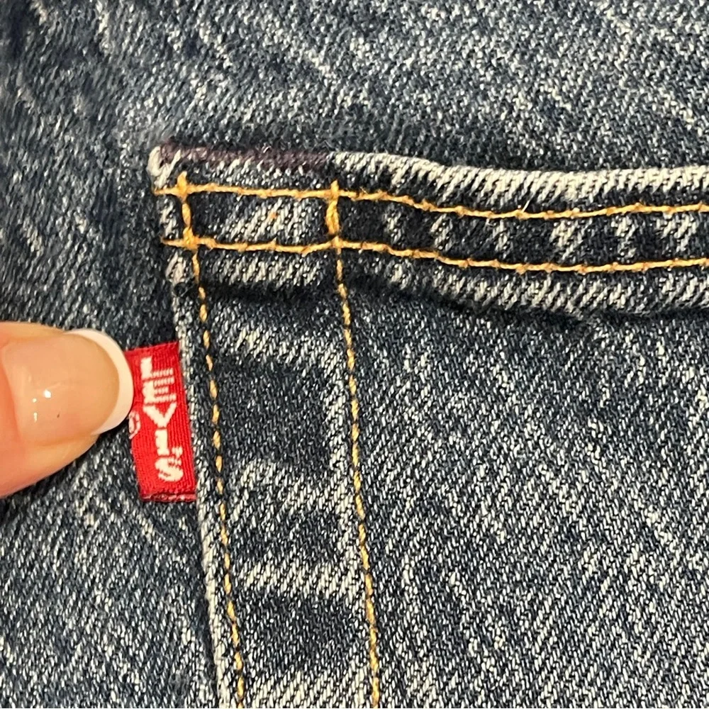 LEvi’s Premium ‘93 denim 501 button fly jeans 40 x 32